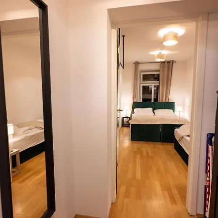 Munich Large Apartment 110 Qm, 3 Bedrooms And Very Central 1-12 Guests Exterior photo